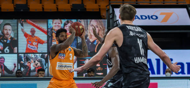 不仅注重球 不仅注重球