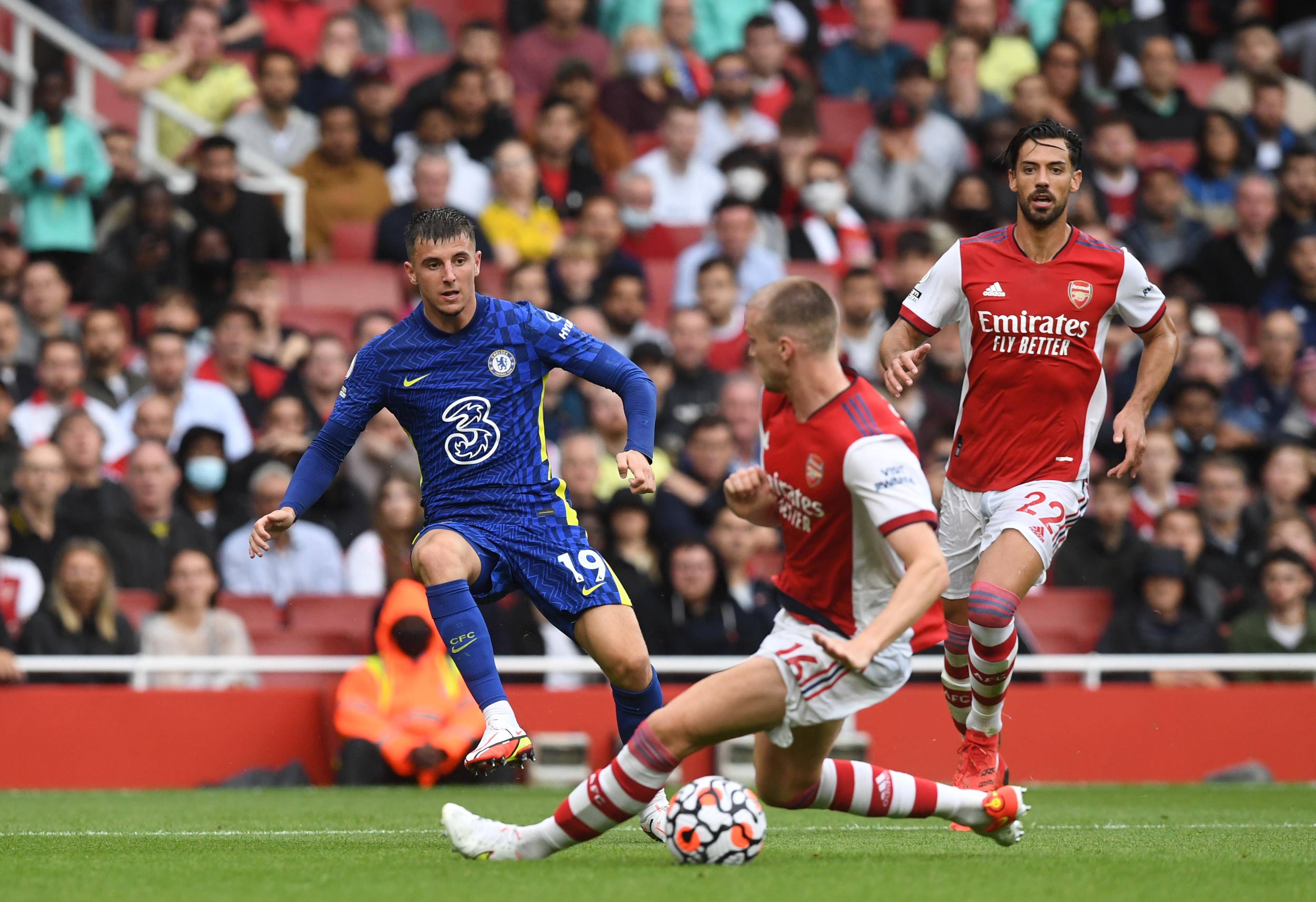 董岩锋抢点 董岩锋抢点